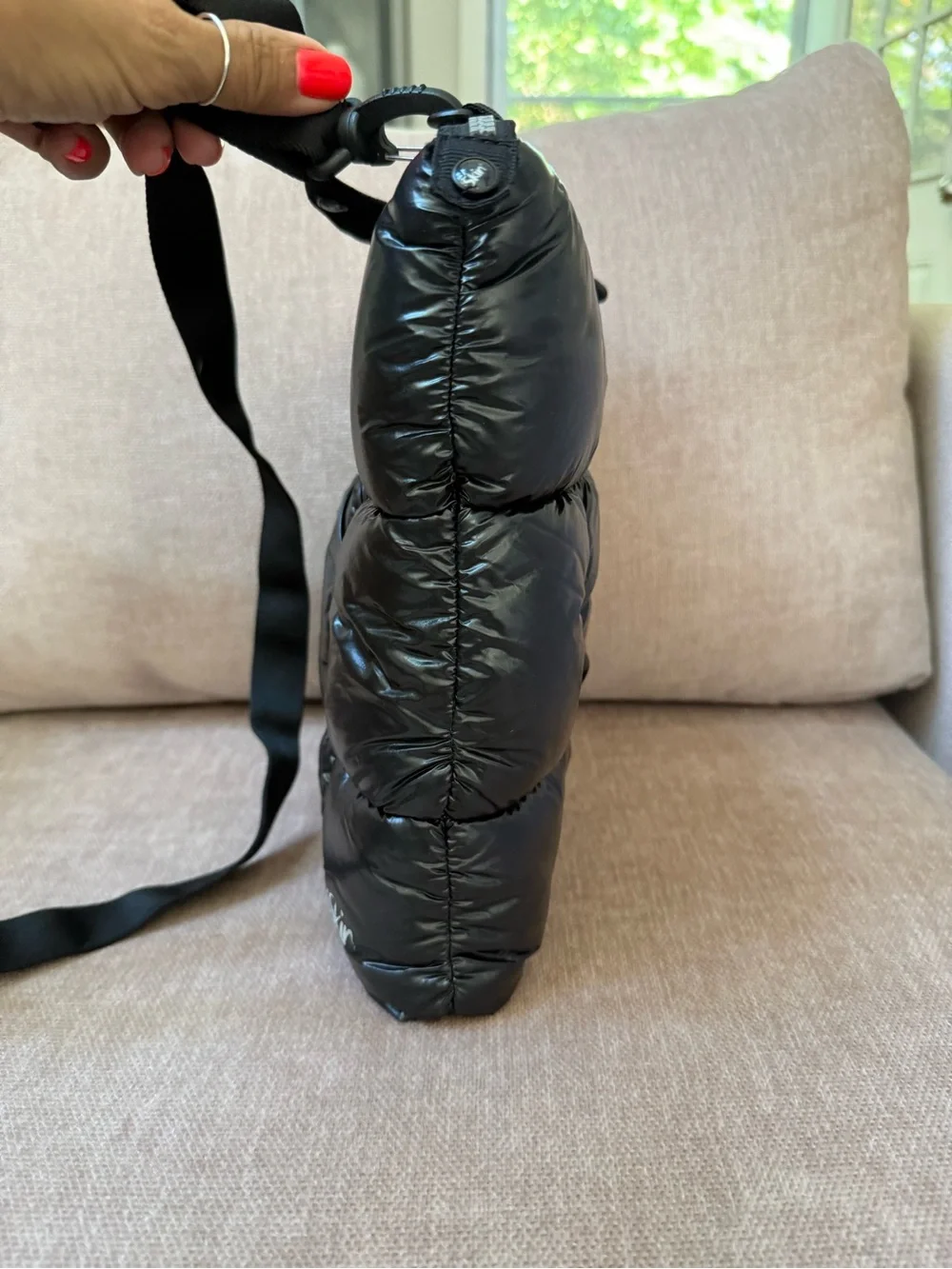iSkin Black Quilted IPad Carrier Crossbody Bag